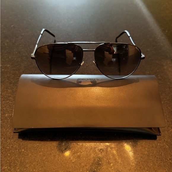 Saint Laurent Paris Gradient Aviator Sunglasses - Picture 11 of 16